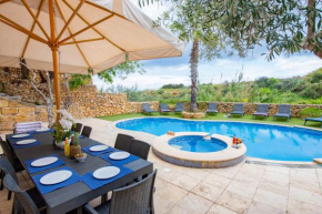 Villa Soldanis 6 Bedroom Villa with private pool
